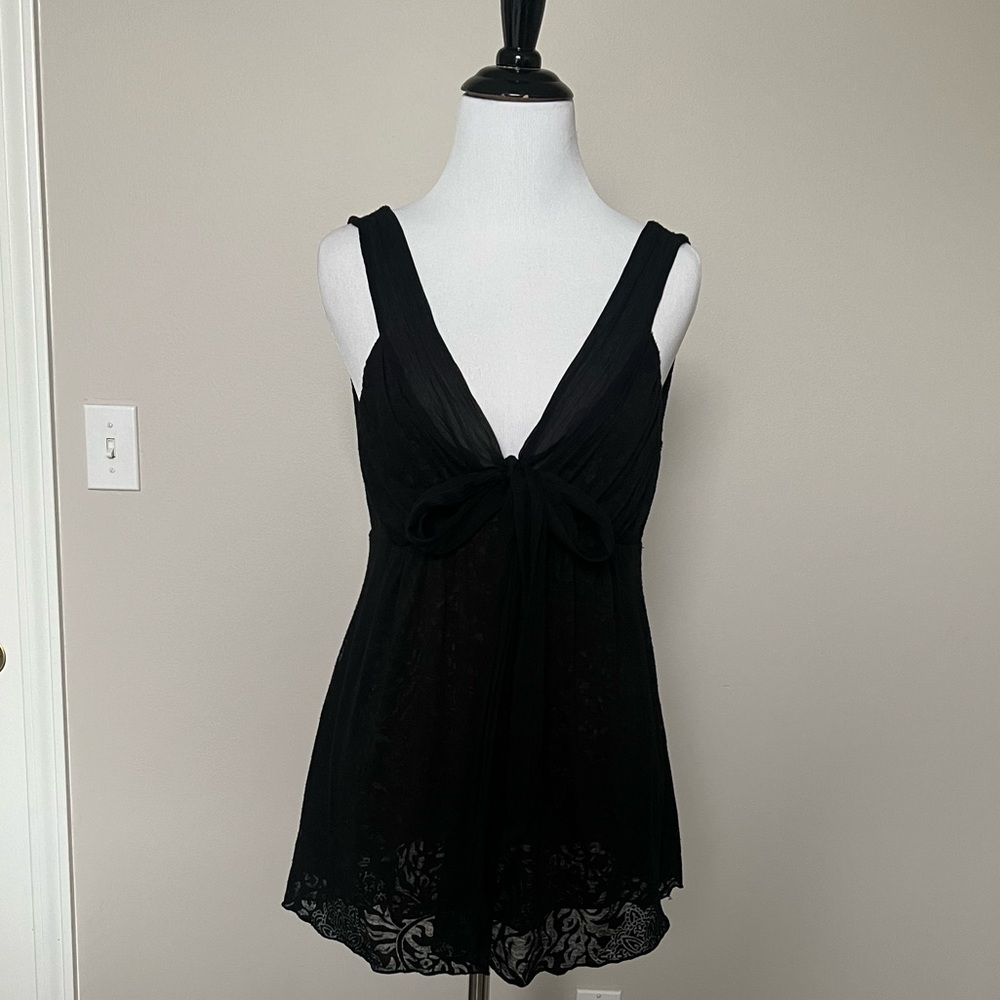 Tie front top